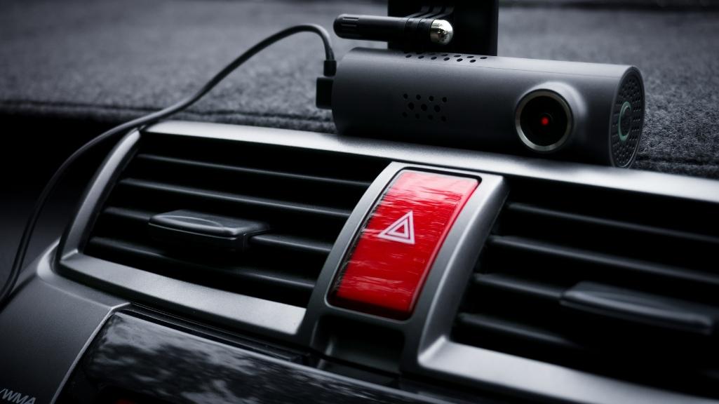 Why Use a Night Vision Dash Cam for Safer Night Driving