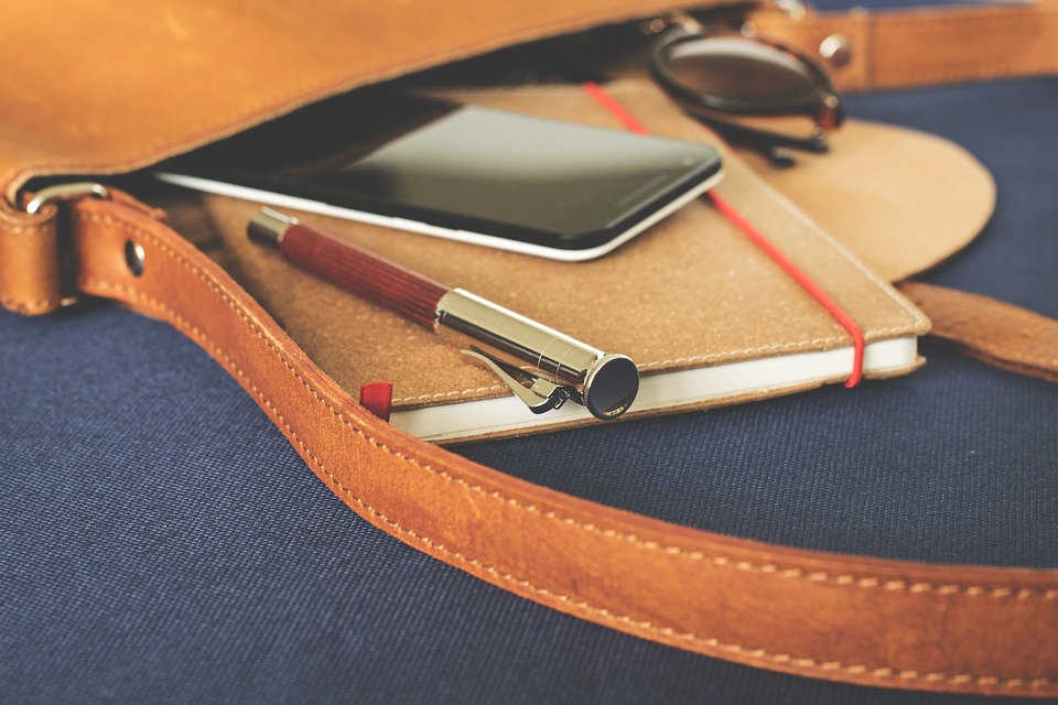 5 Awesome Low-Cost Hidden Spy Cameras